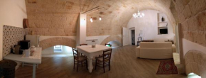  Palazzo Manfredi - Bed and Breakfast  Монополи